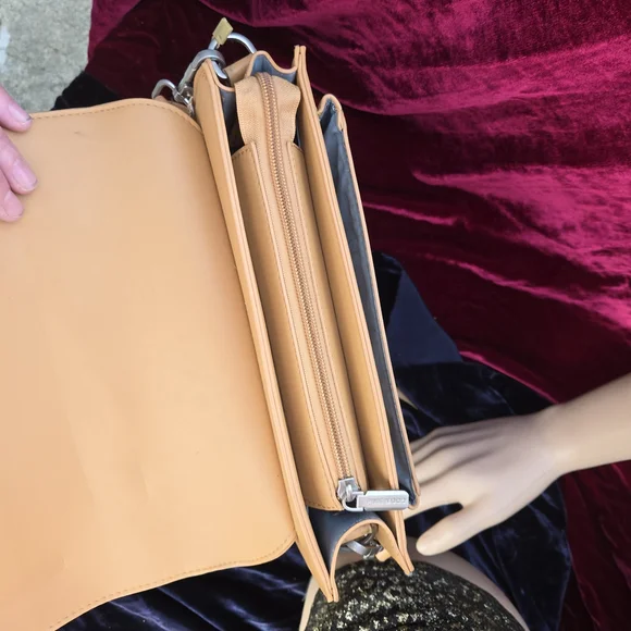 Pixie Mood Vegan Leather Crossbody Bag Tan Camel Flap Adjustable Strap - Picture 8 of 9